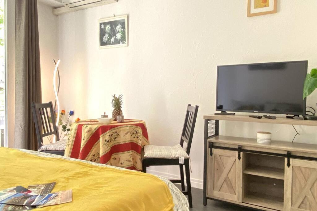 Studio Balcon, Centre Ville, Proximite Plages, Commerces, Restaurants, Musees... Antibes Exterior foto