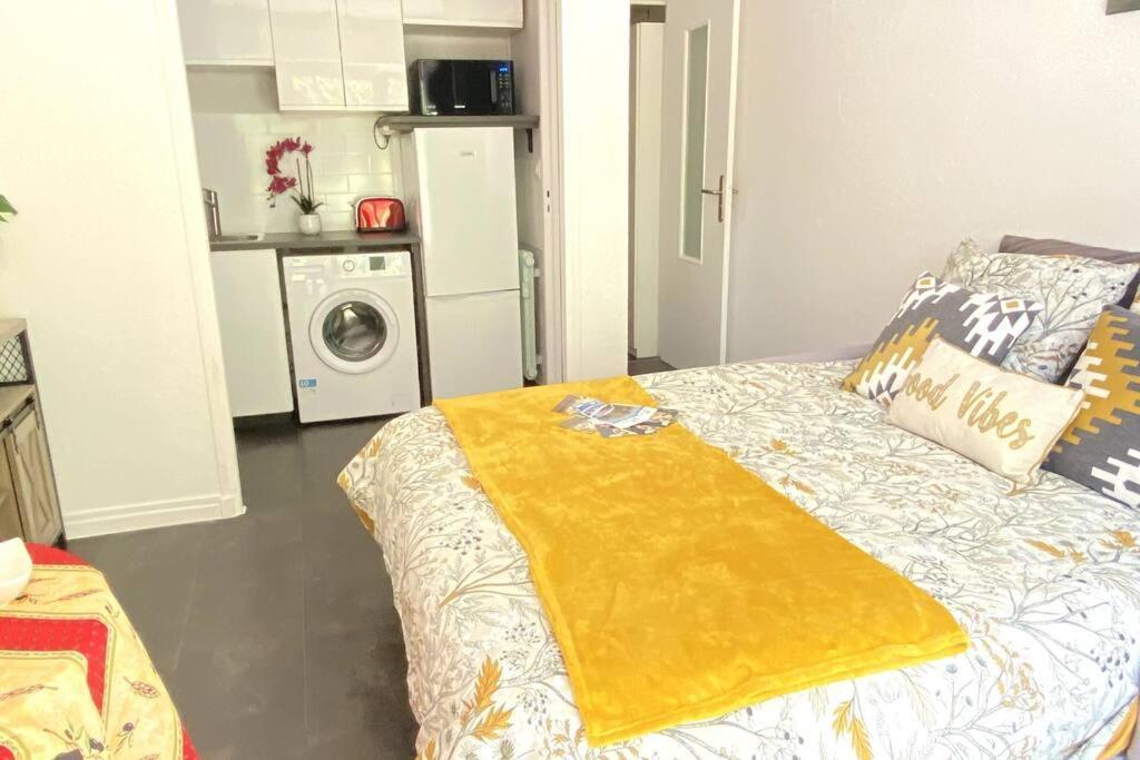 Studio Balcon, Centre Ville, Proximite Plages, Commerces, Restaurants, Musees... Antibes Exterior foto